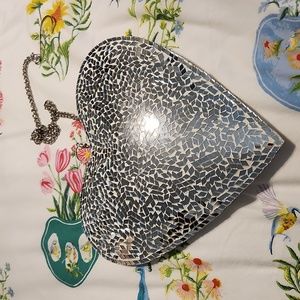Silver Mosaic Heart Pendant Bag - Decorative Heart Shaped Crossbody